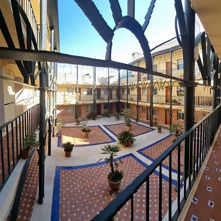 Estudio Sevilla Centro Esterno foto